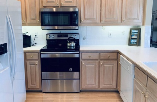 Young Harris House | Townhouse on Beautiful Lake Chatuge
