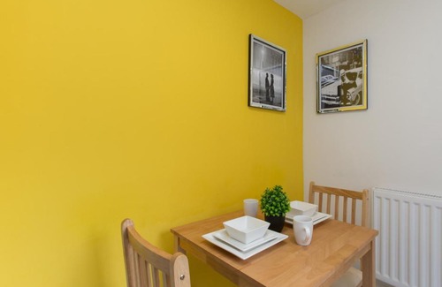 Crewe Bed & Breakfast | TownHouse @ West Avenue Crewe