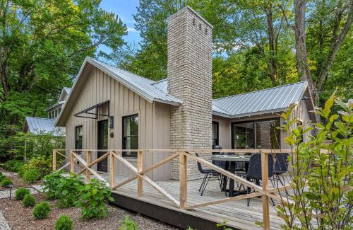 Union Pier House | Townie 3 - The Moss
