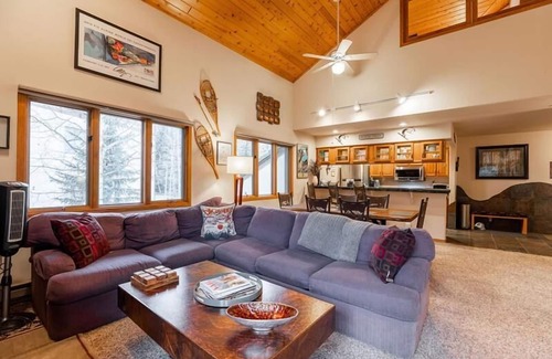 Beaver Creek Condo | Townsend Place Beaver Creek Ski-In/Out