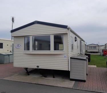 Towyn House | Towyn 24 Golden Gate Rentals