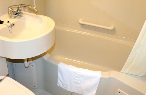Tsuzuki Hotel | Toyoko Inn Yokohama Shiei-chikatetsu Center Minami-eki