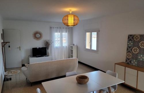 Martigues Apartment | Très beau T3 centre historique