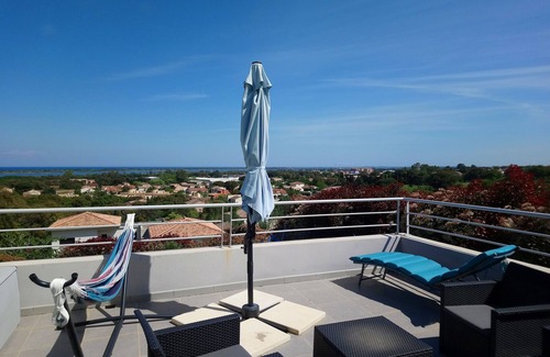 Biguglia Apartment | Très bel Appartement Grande Terrasse vue mer et Montagnes