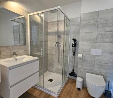 Lecci Apartment | Très bel appartement T3 dans résidence hotellière "Fiori Di Cala Rossa"