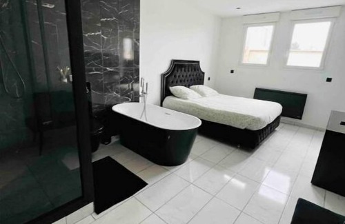 Livry-Gargan Apartment | Très Grand Appartement /Sauna /Charles de Gaulle