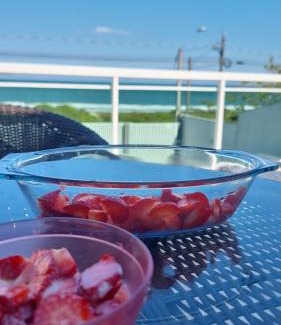 Matinhos House | Tríplex de frente para o mar com 4 quartos