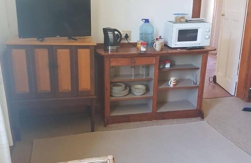 Graaff-Reinet House | Trackers Inn