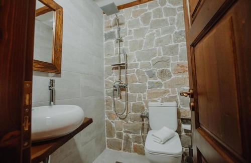 Berat House | Tradita e Beratit