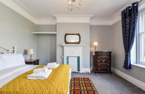 Pontcanna House | Traditional 3-Bed Property in Pontcanna with Parking