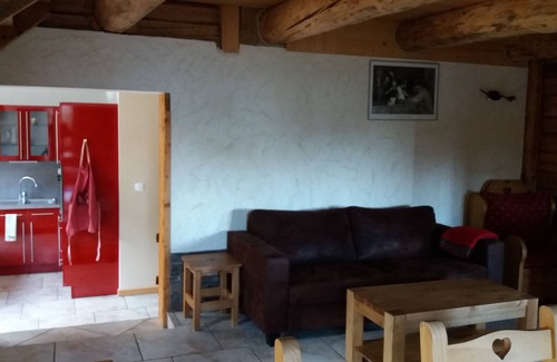 Hauteluce Ski Chalet | Traditional 4-star comfort chalet for 10 people with SPA
