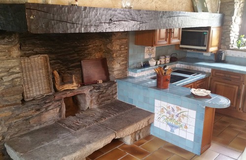 Camoel House | Traditional breton cottage near beach in huge fenced park for total privacy