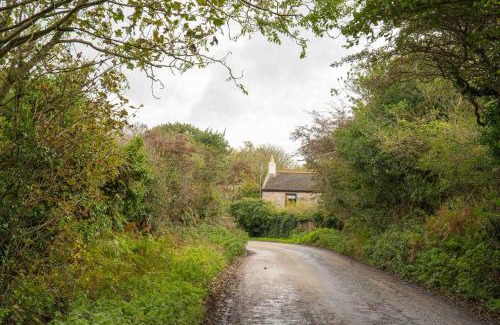 Saint Erth Praze House | Traditional Cornish Cottage in the Countryside.