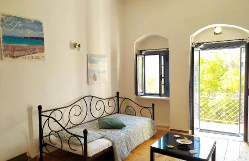 Koronos House | Traditional Family House First Floor