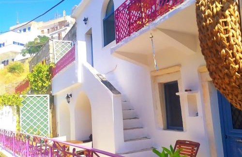 Koronos House | Traditional Family House First Floor