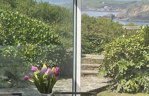 Saint Erth Praze Other | Traditional Farmhouse, close to beach, stunning sea views, parking & huge garden