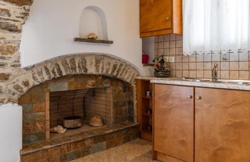 Koronos House | Traditional House in Koronos