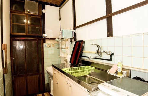 Higashikujo Kitakarasumacho House | Traditional Kyomachiya Waan NAGOMIAN 5 minute/Kyoto Kyōto