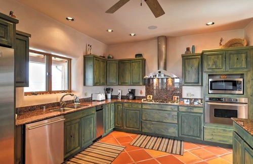 Taos House | Traditional Taos Home: 26 Acres w/ Mountain Views