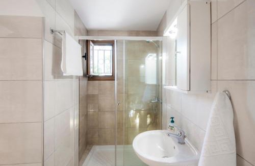 Dikaio Villa | Traditional Villa Stergia