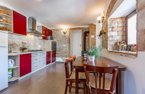 Peresiji House | Traditional villa with private pool, sun beds
