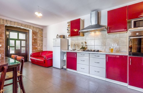 Peresiji House | Traditional villa with private pool, sun beds