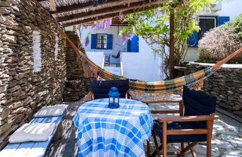 Korissia Villa | Traditional Village House In Kea