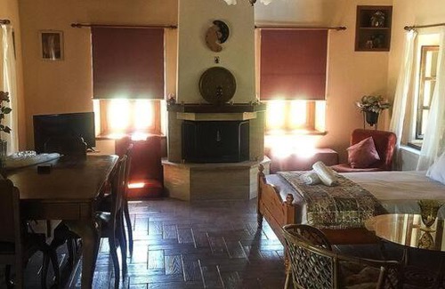 Karya House | Traditional village house on Argolis for 6 persons