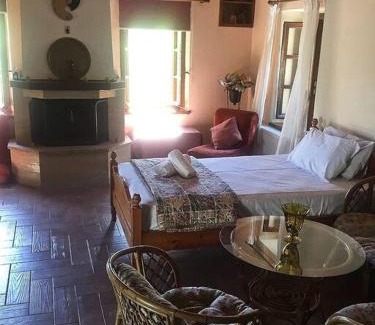 Karya House | Traditional village house on Argolis for 6 persons