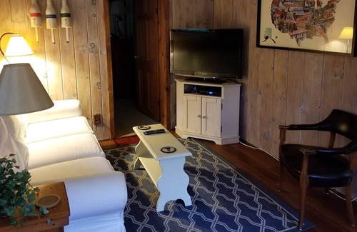 Charlestown House | Traditions Begin Here! (and FREE beach parking)