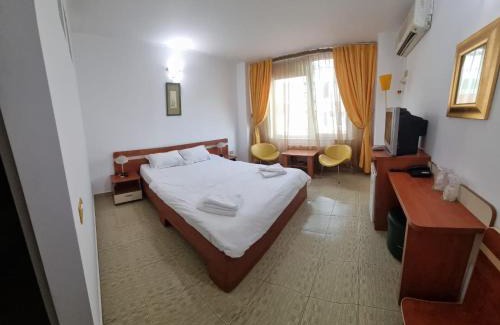Constanta Hotel | Traian Residence Near Neversea Beach, Constanța