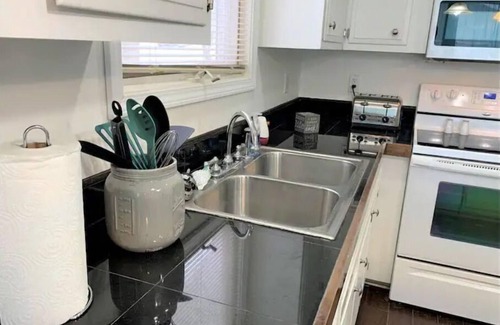 Ironwood House | Trail Riders Haven- Only 1 Block from TONS of Adventurous Trails! Huge Garage!