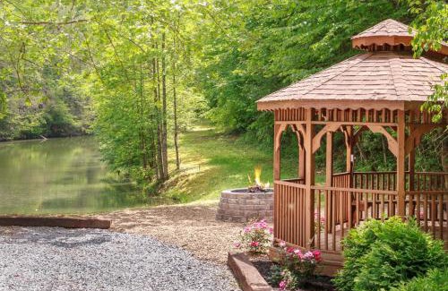 Pittman Center House | Trail's End by Stony Brook Cabins