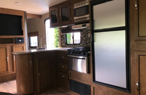 Fujikawaguchiko RV Rental | Trailer House23 people plan/Minamitsuru District Yamanashi