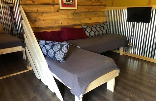 Compton House | Trailhead Cabin in the Heart of the Upper Buffalo