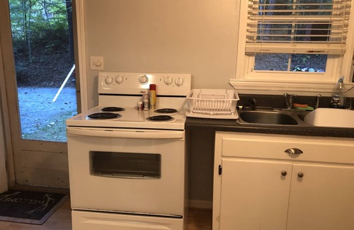 Nebo Cabin | Trails End Cabin, Pet Friendly, Lake James Oasis