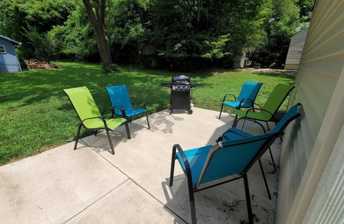 Raytown House | Trailview: Walk to Stadium, Rock Island , Dogs OK