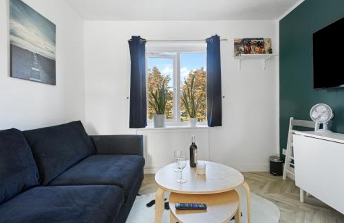 Wapping Apartment | Tranquil 1 Bed Flat in East London