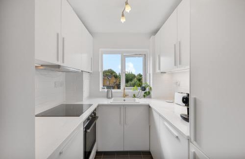 Wapping Apartment | Tranquil 1 Bed Flat in East London