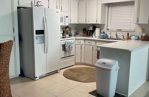 New Smyrna Beach Villa | Tranquil 2/2 Villa~Short walk to the beach