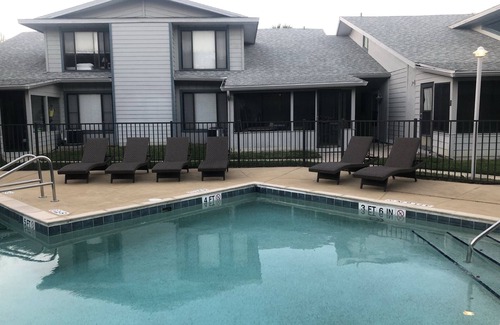 New Smyrna Beach Villa | Tranquil 2/2 Villa~Short walk to the beach