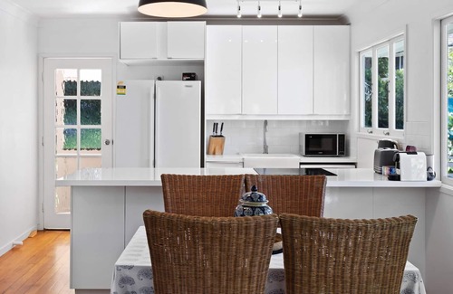 Stafford Heights House | Tranquil 2-Bed House with Spacious Backyard & Deck