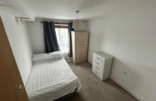 West Thornton Apartment | Tranquil 2BR in Croydon Thornton