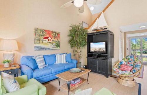 Pawleys Island Villa | Tranquil 2BR Villa near Litchfield Beach