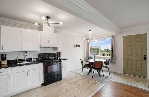 Pacifica Apartment | Tranquil 2BR with Coastal Mountain Views