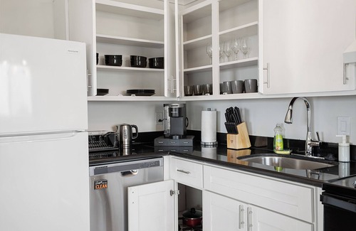 Pacifica Apartment | Tranquil 2BR with Coastal Mountain Views