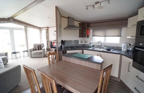 King's Lynn Cabin | Tranquil 3bedroom Caravan Pets Stay Free