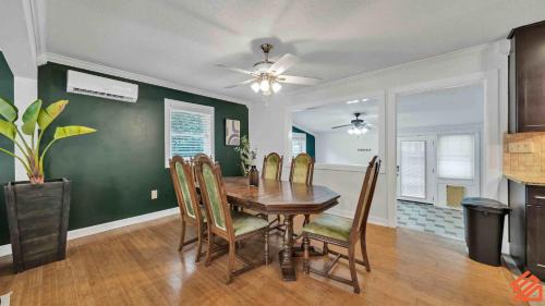 Lake Lorraine Apartment | Tranquil 3BR Family Home in Shalimar Near Water