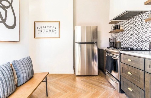 Bixby Knolls House | Tranquil 4B Home with cozy Patio