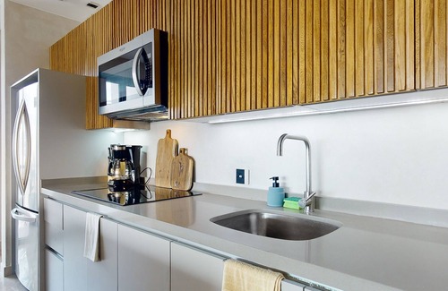 Tulsayab Apartment | Tranquil beachfront getaway with amazing views, outdoor pool